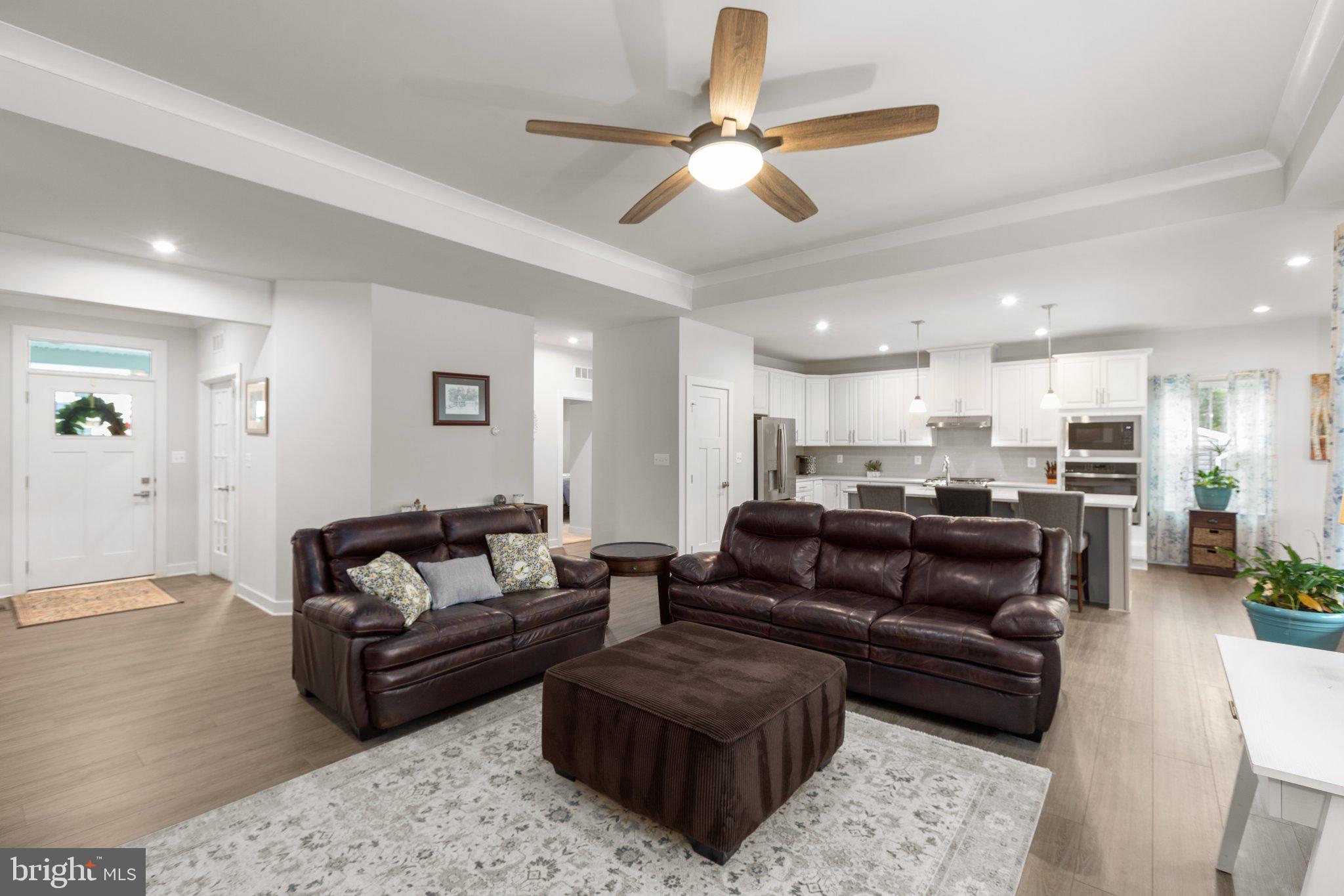 5008 Birch Leaf Cir