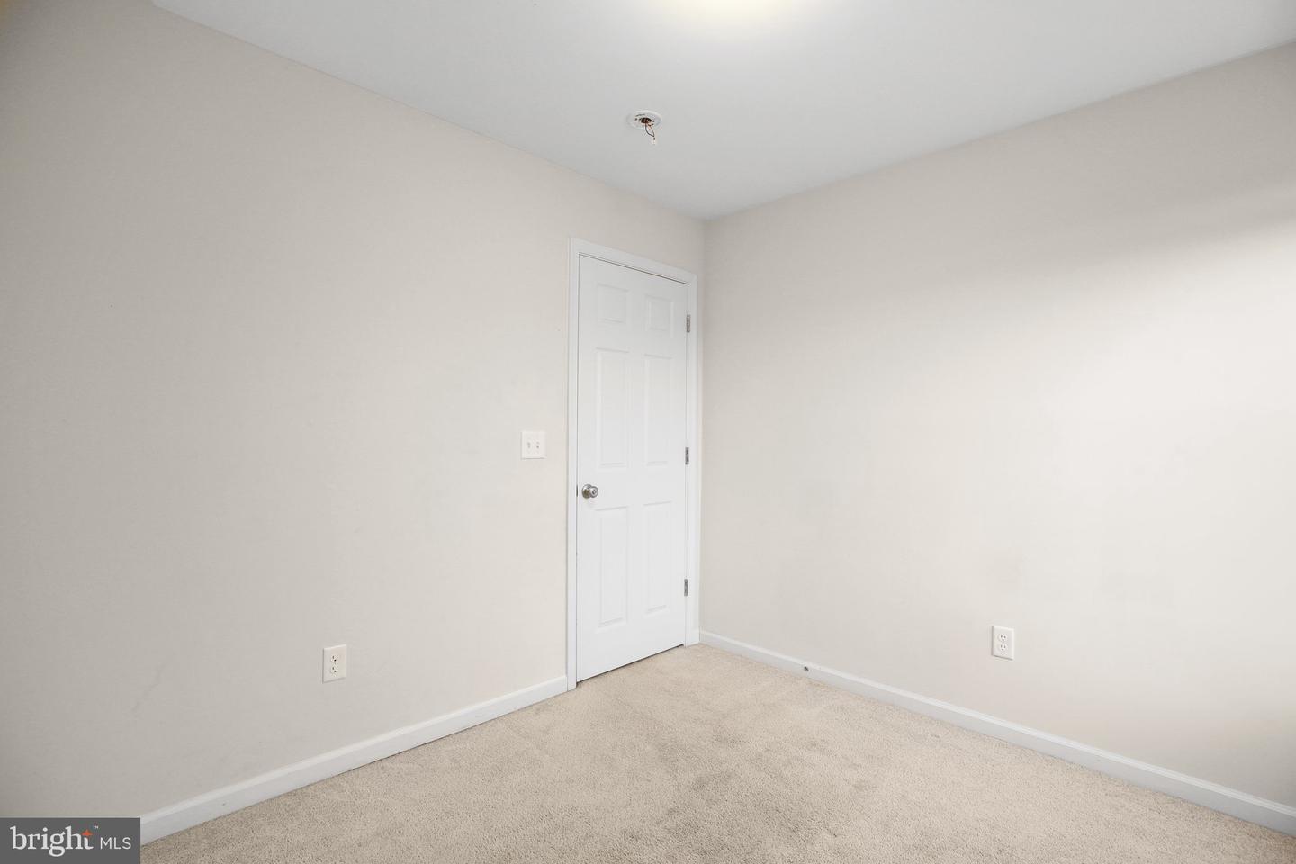 7716 Pilgrim Ln