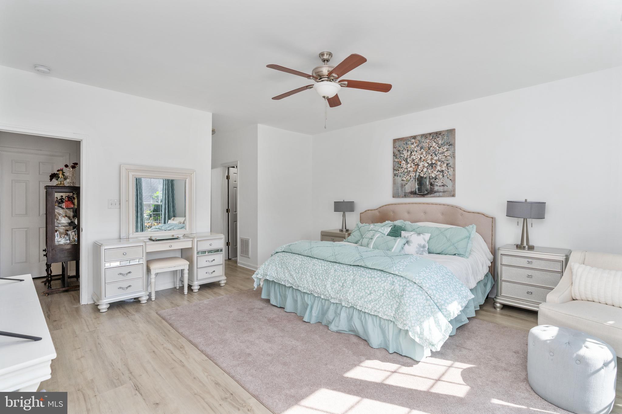 11211 SILVERSMITH LANE