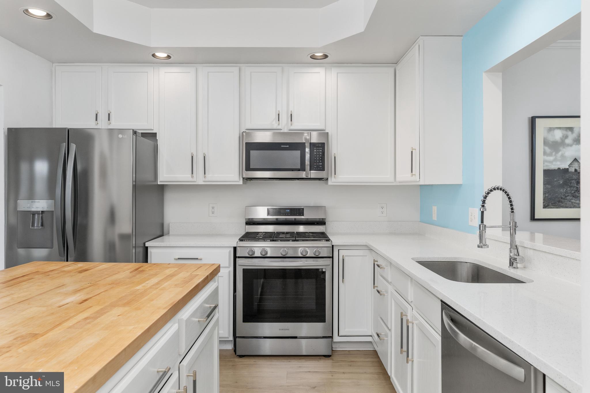 11211 SILVERSMITH LANE