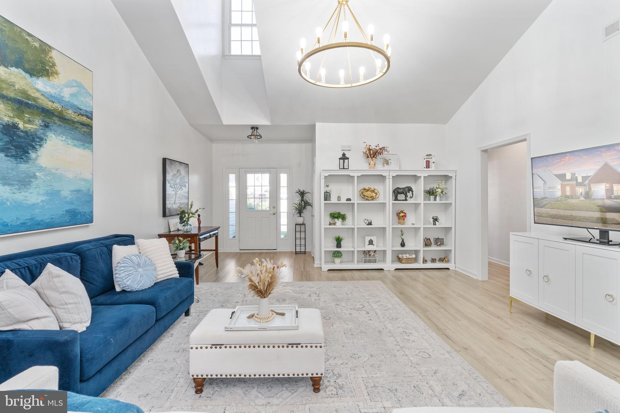 11211 SILVERSMITH LANE