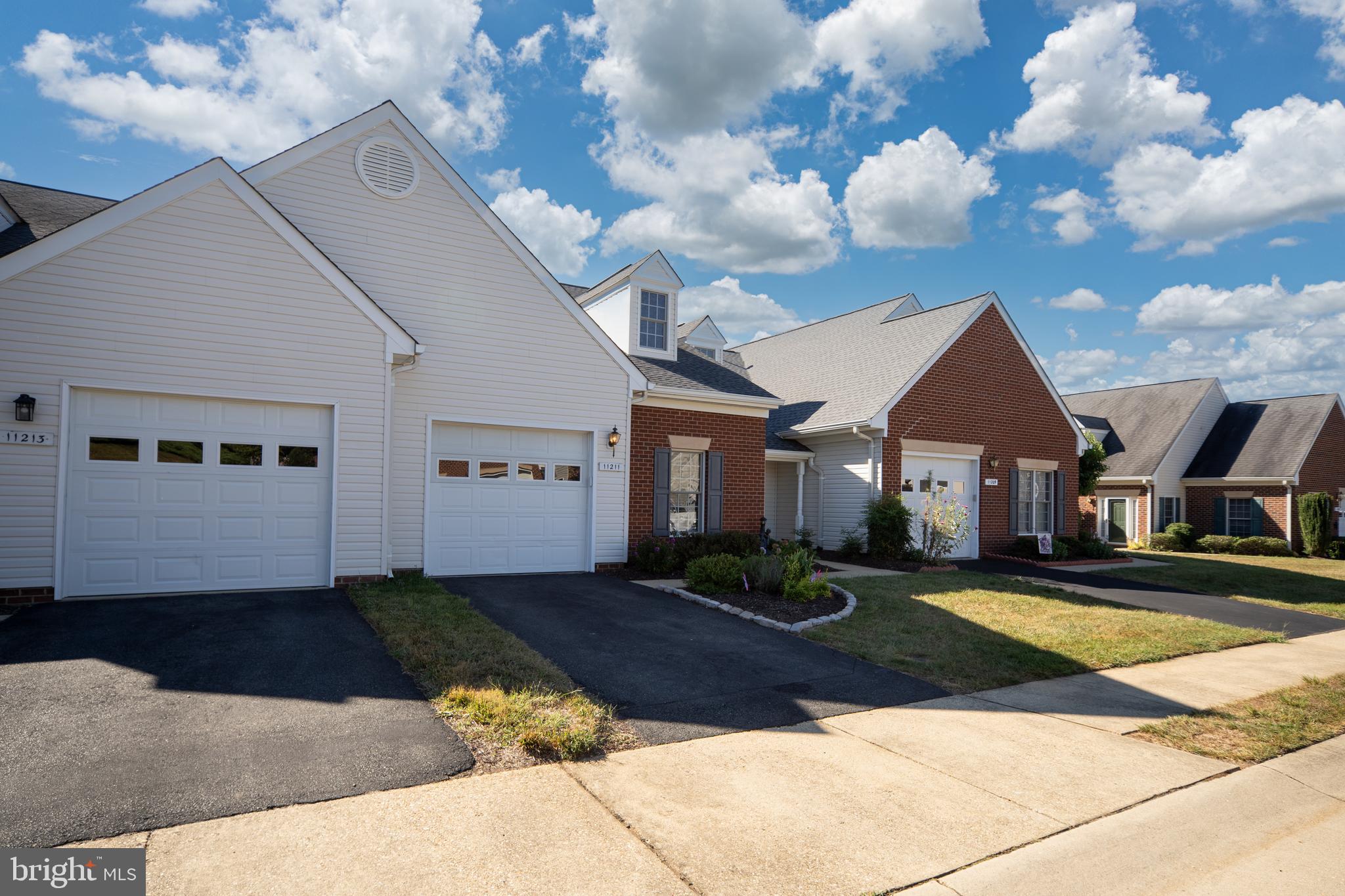 11211 SILVERSMITH LANE