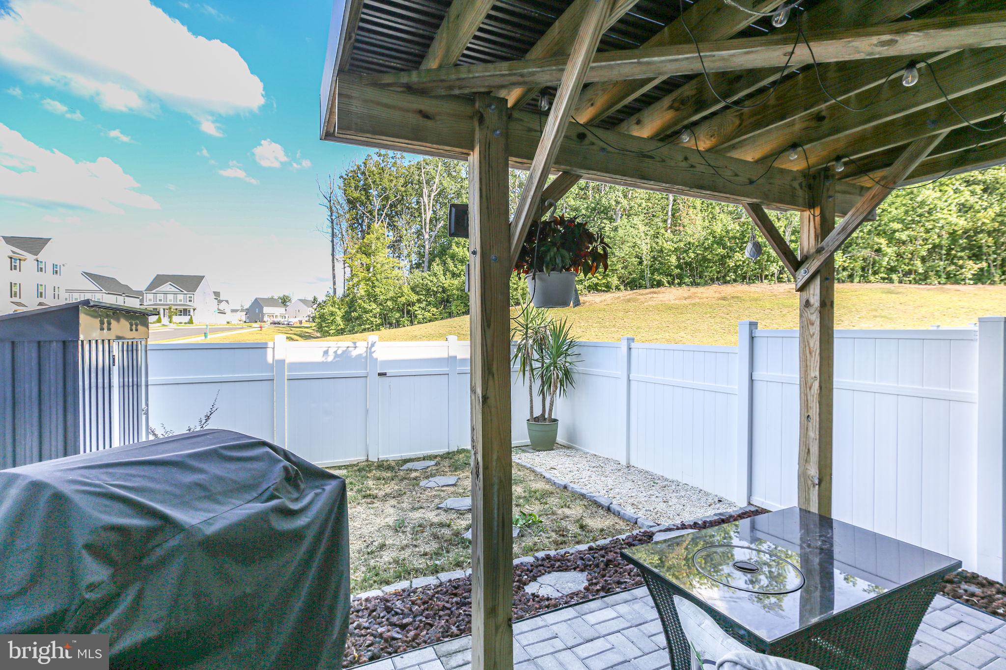 8611 UPTON LANE