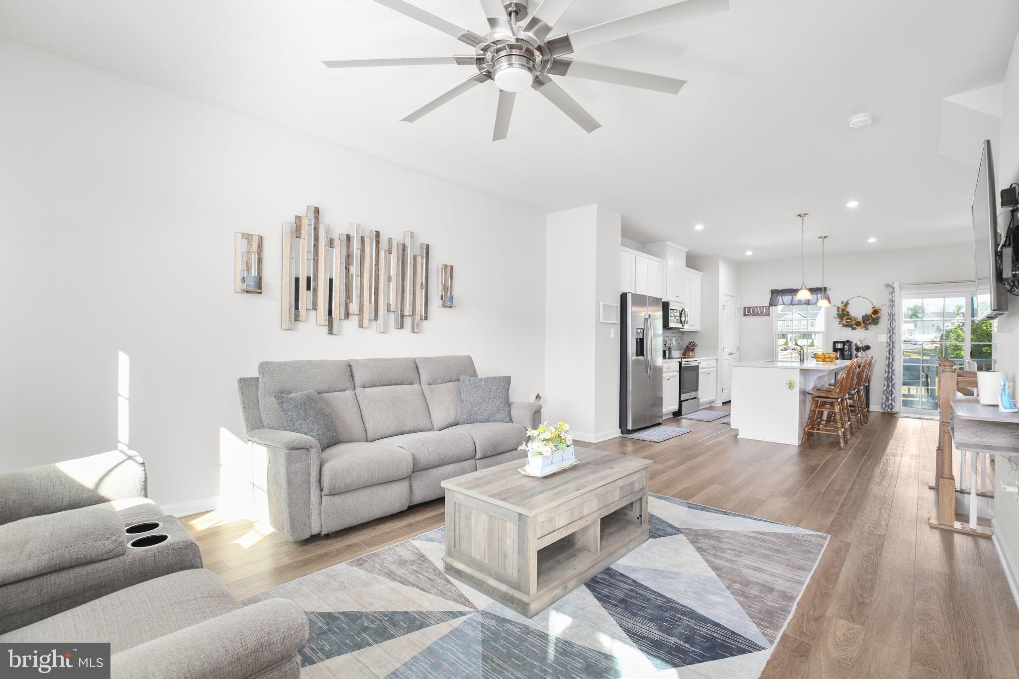 8611 UPTON LANE