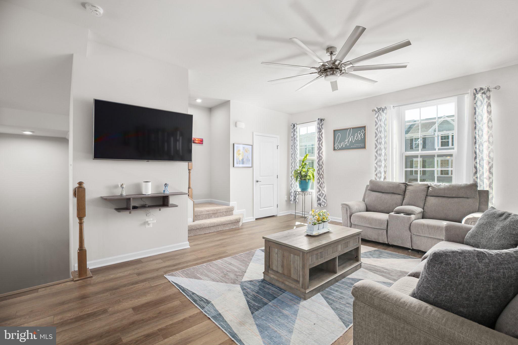 8611 UPTON LANE