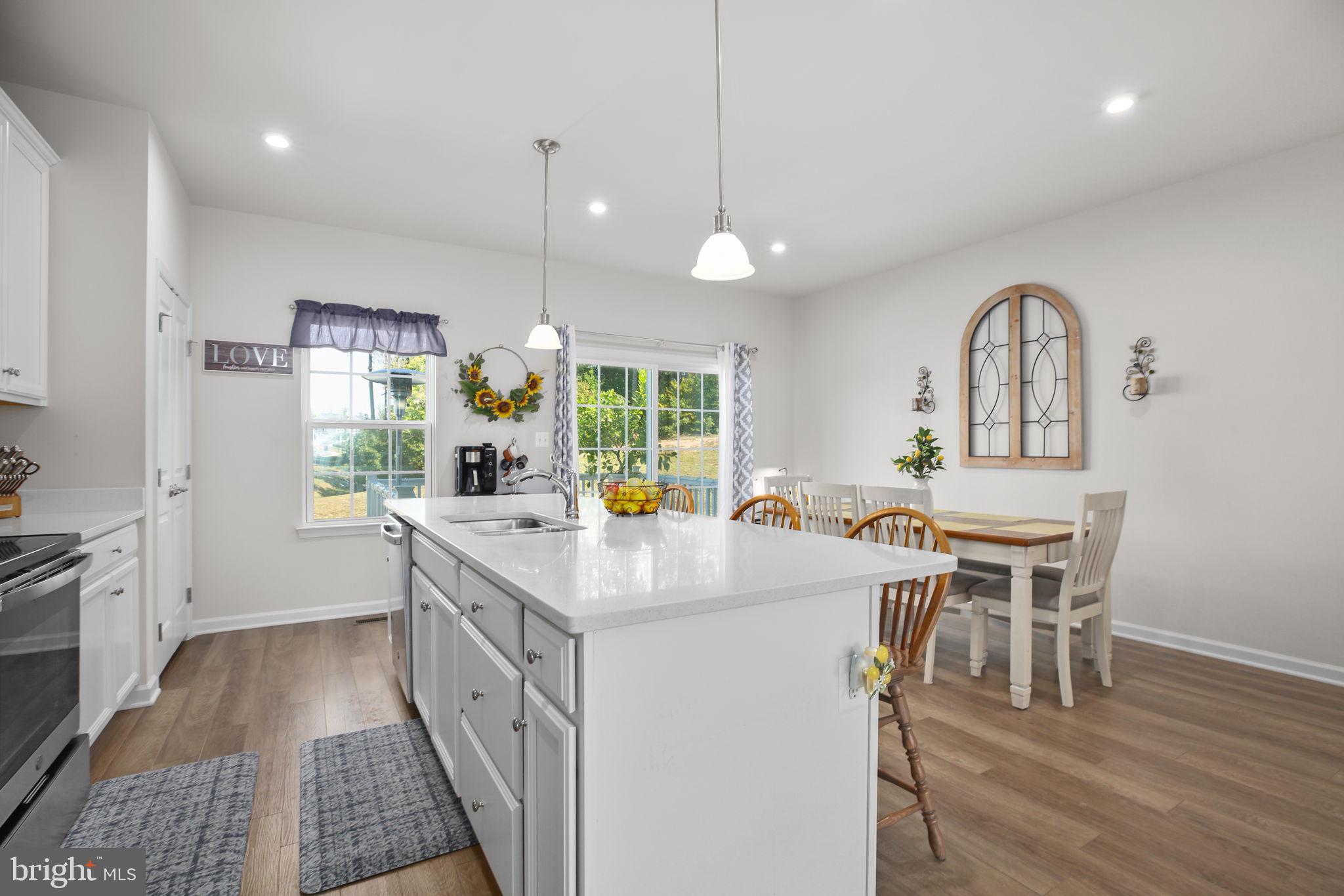 8611 UPTON LANE