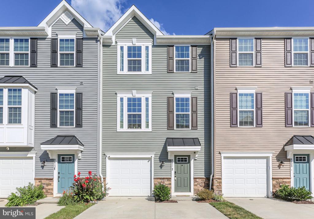 8611 UPTON LANE