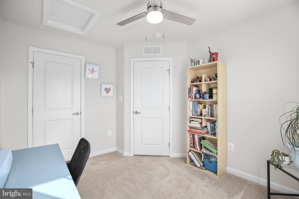 8611 UPTON LANE