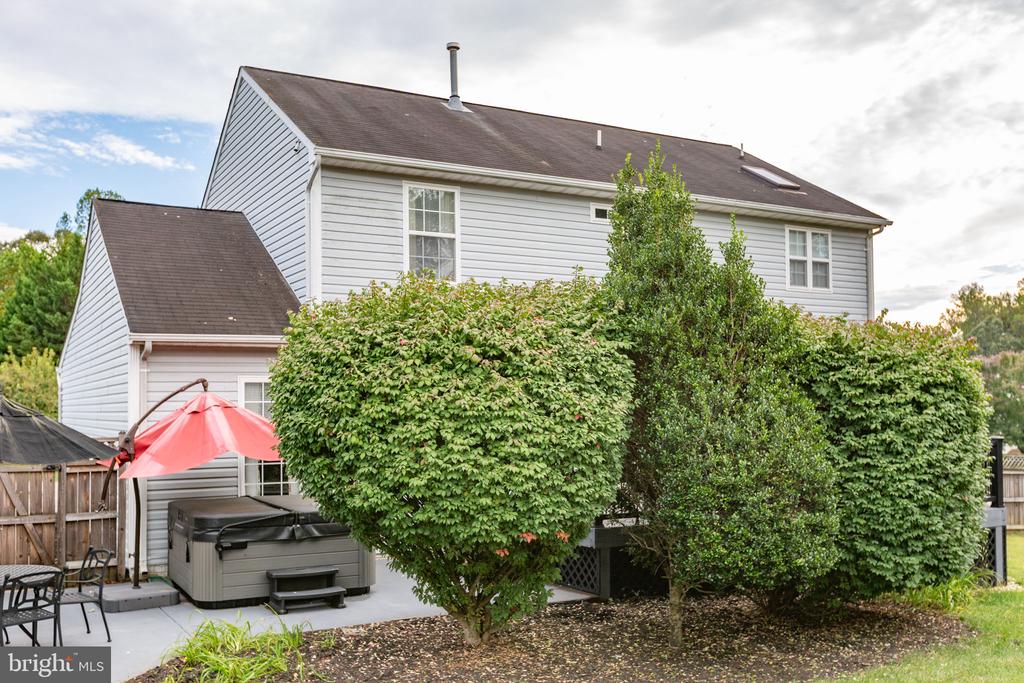6105 SALISBURY DRIVE
