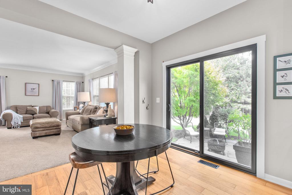 9402 LAUREL OAK DRIVE