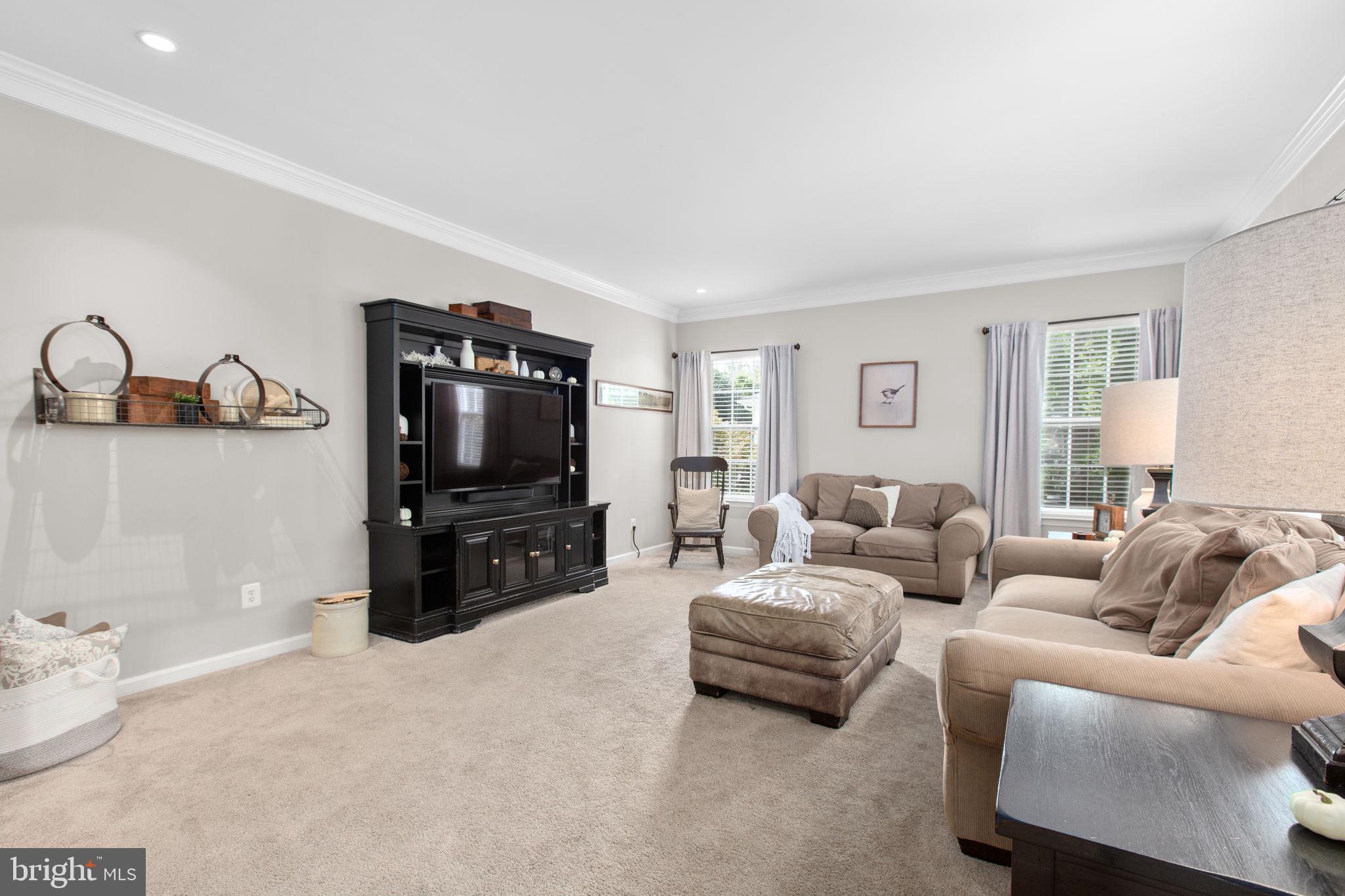 9402 LAUREL OAK DRIVE