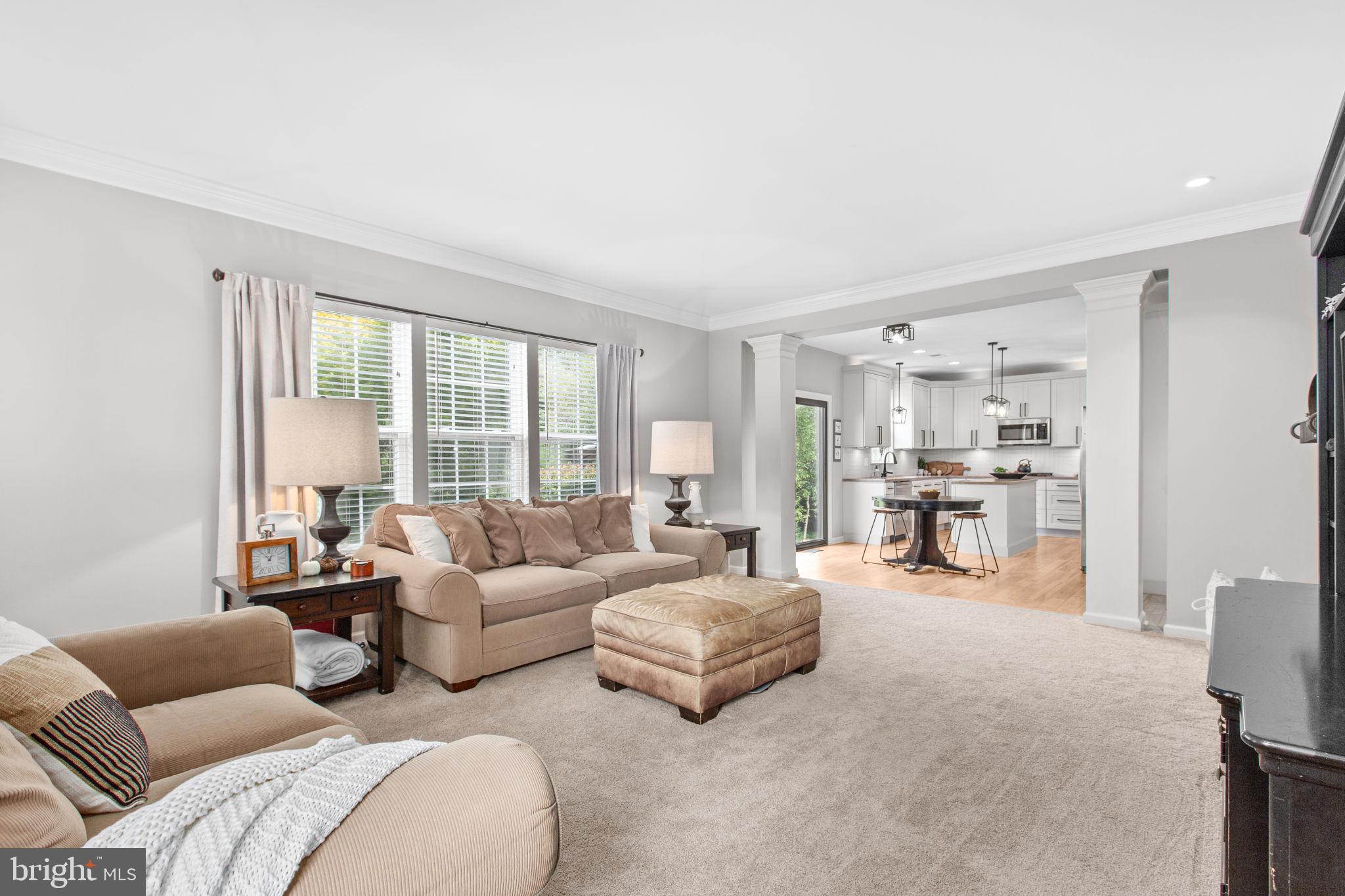 9402 LAUREL OAK DRIVE