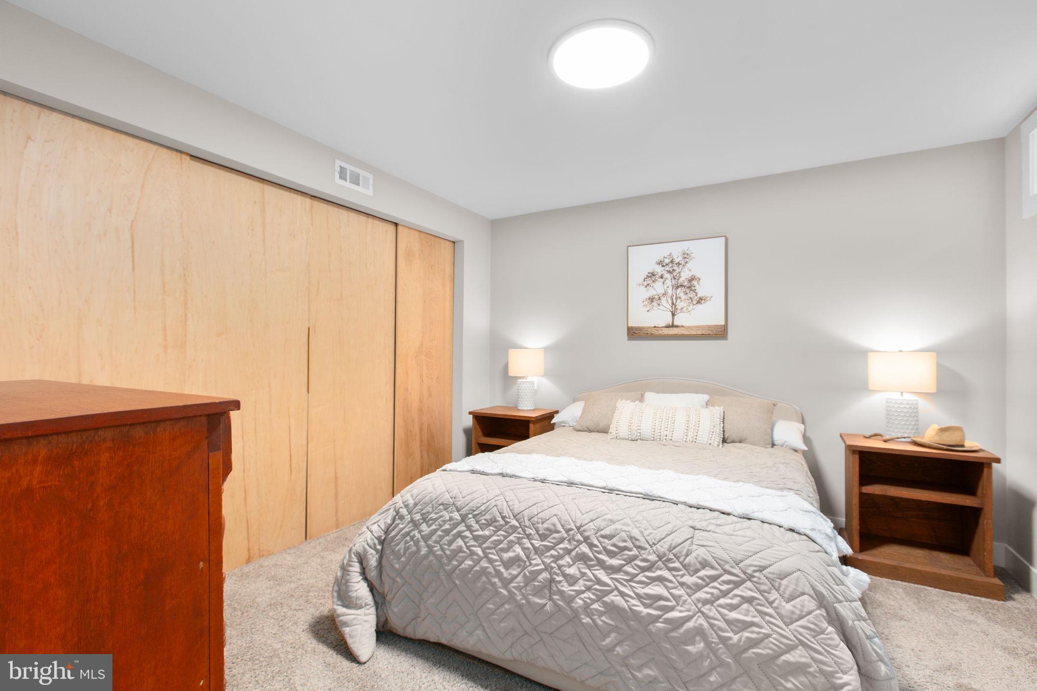 9402 LAUREL OAK DRIVE