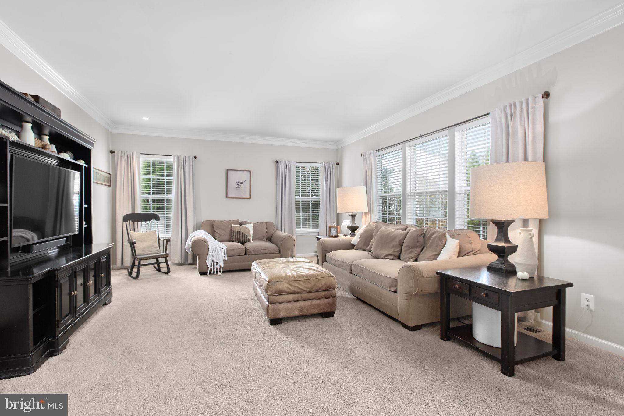 9402 LAUREL OAK DRIVE