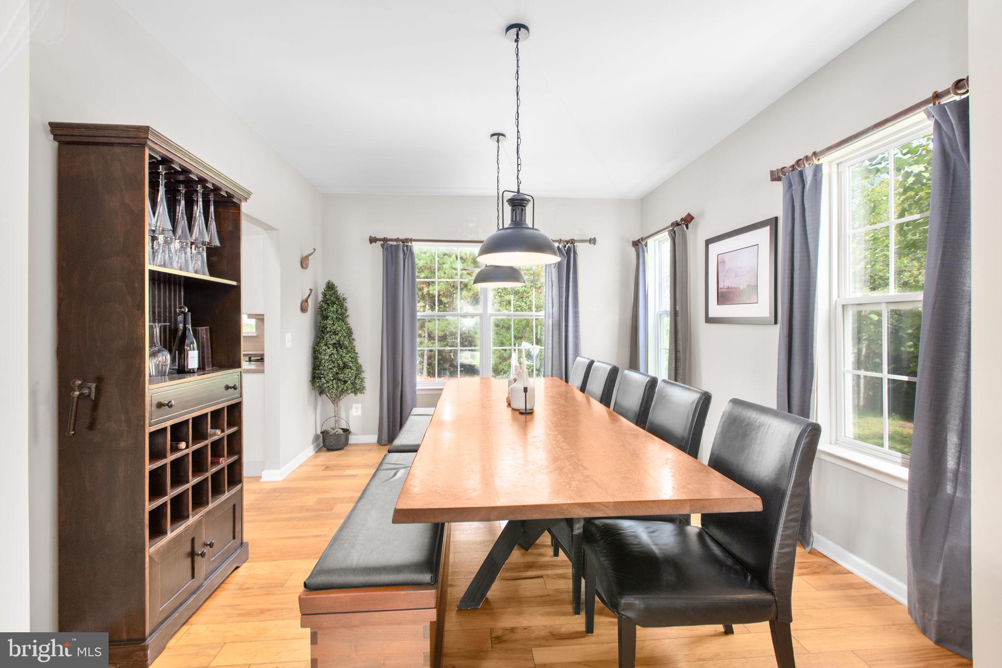 9402 LAUREL OAK DRIVE