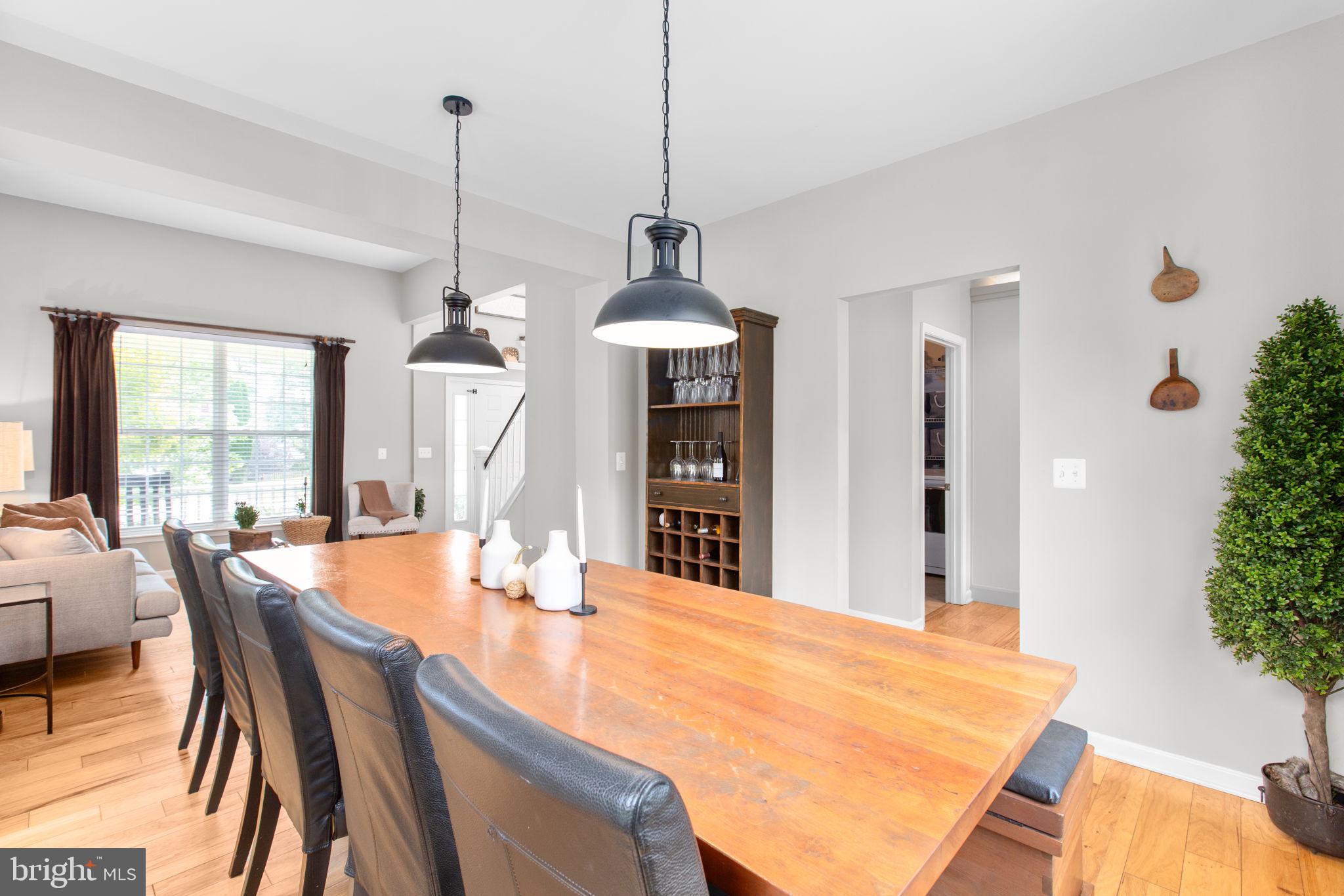 9402 LAUREL OAK DRIVE