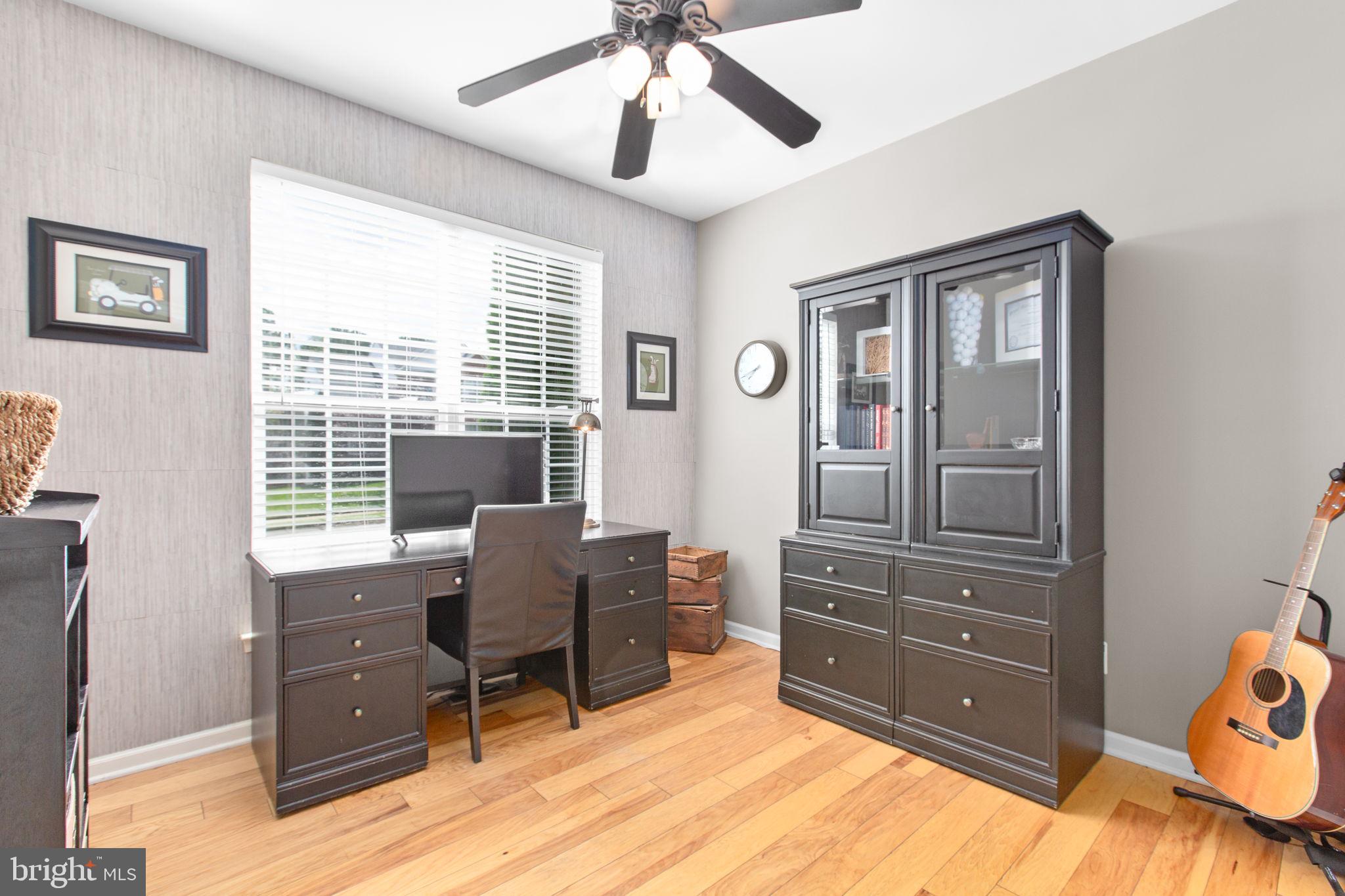 9402 LAUREL OAK DRIVE