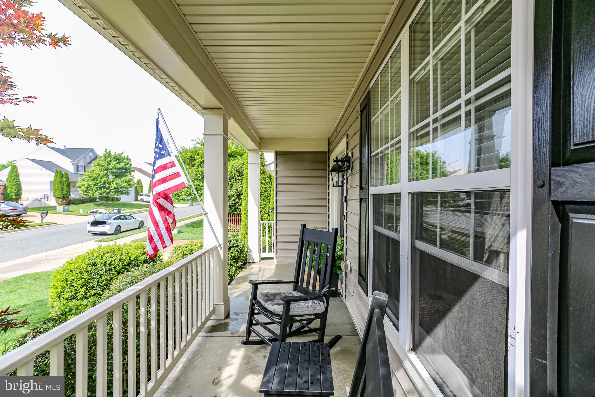 9402 LAUREL OAK DRIVE
