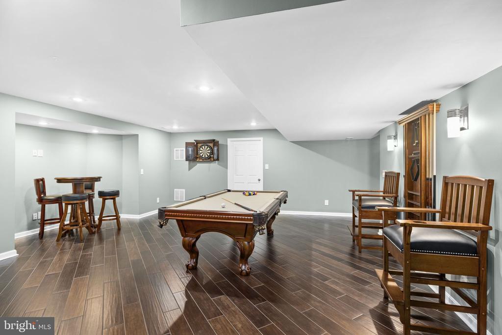 10704 WHISPERING WAY