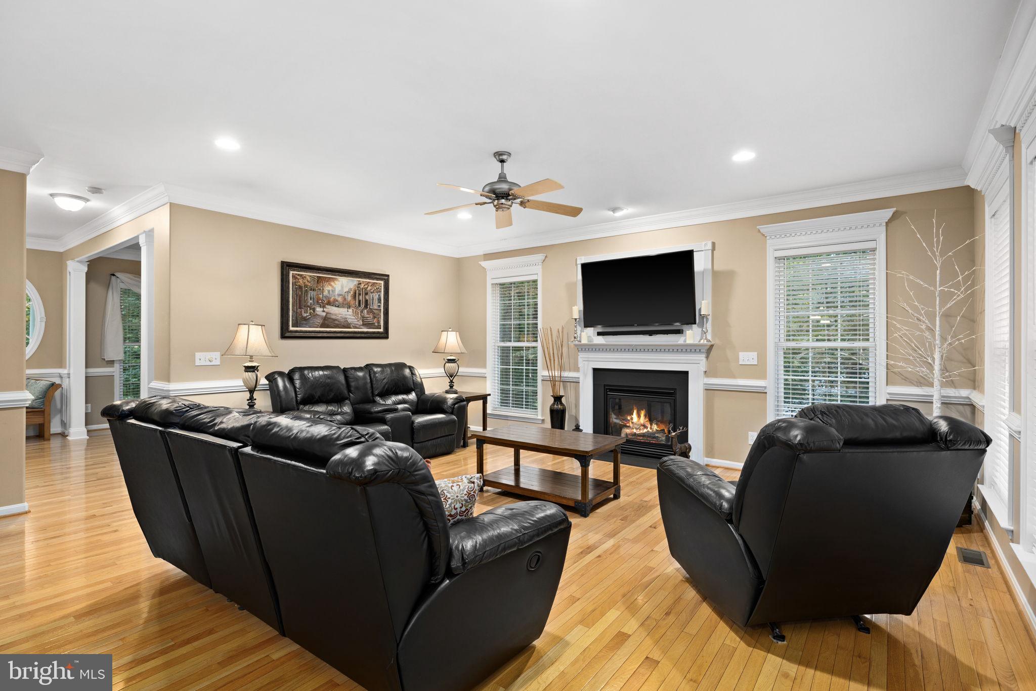 10704 WHISPERING WAY