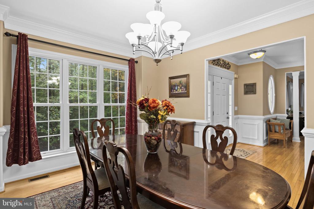 10704 WHISPERING WAY