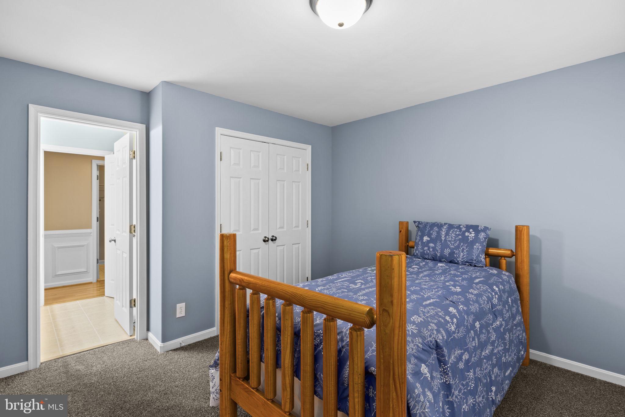 10704 WHISPERING WAY