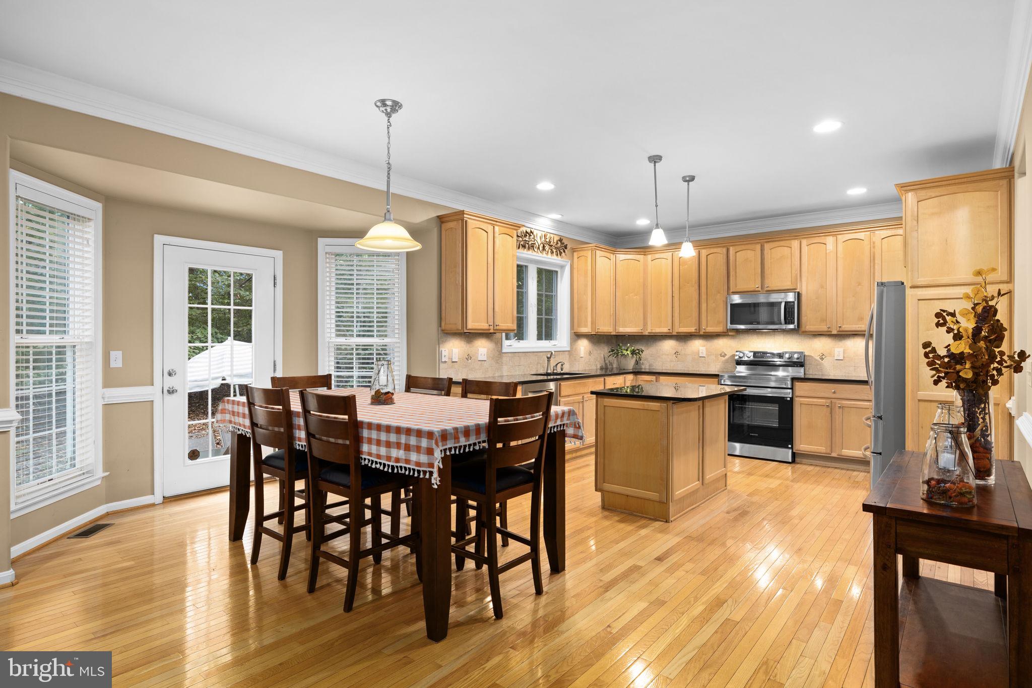 10704 WHISPERING WAY