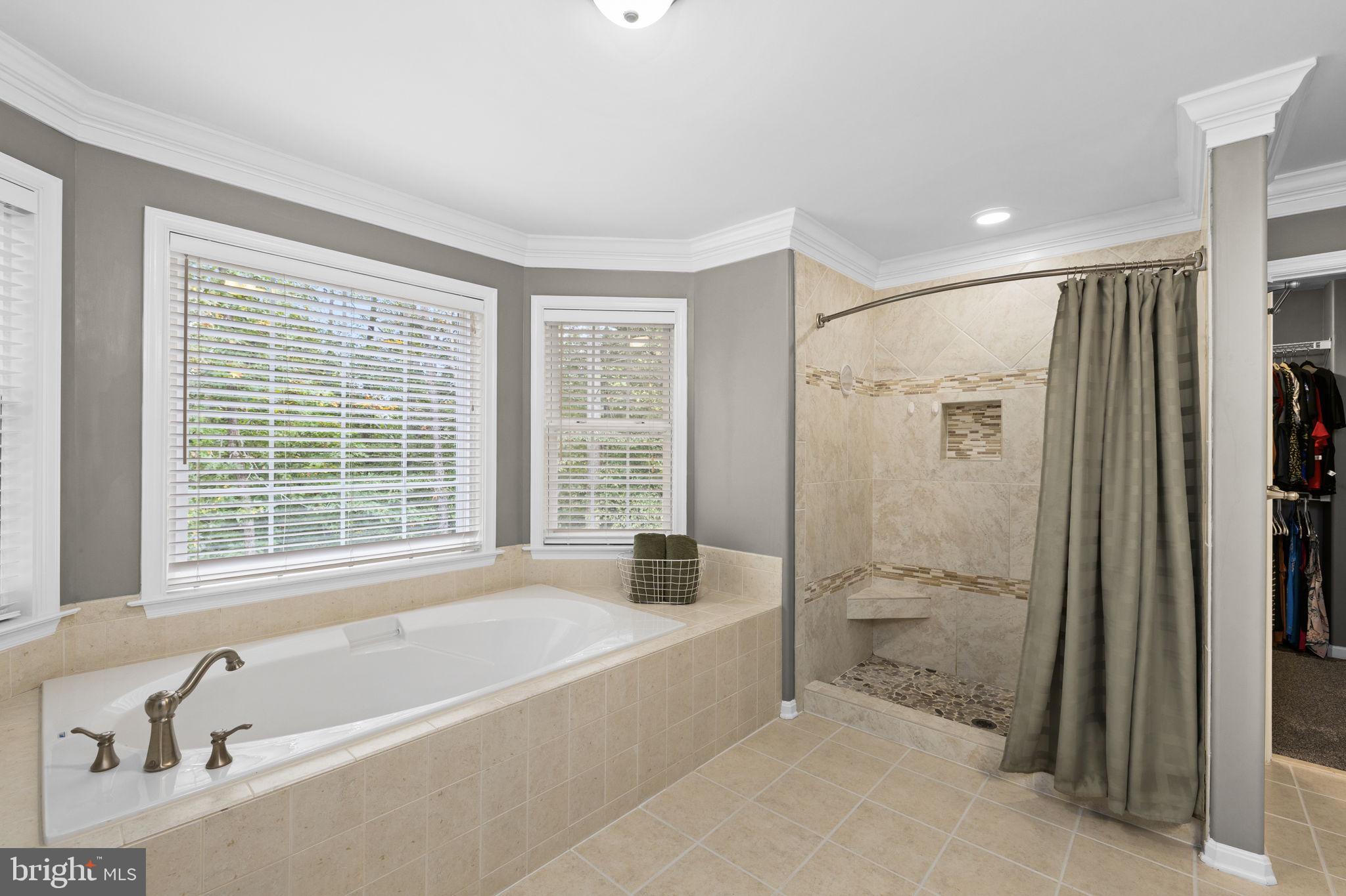 10704 WHISPERING WAY