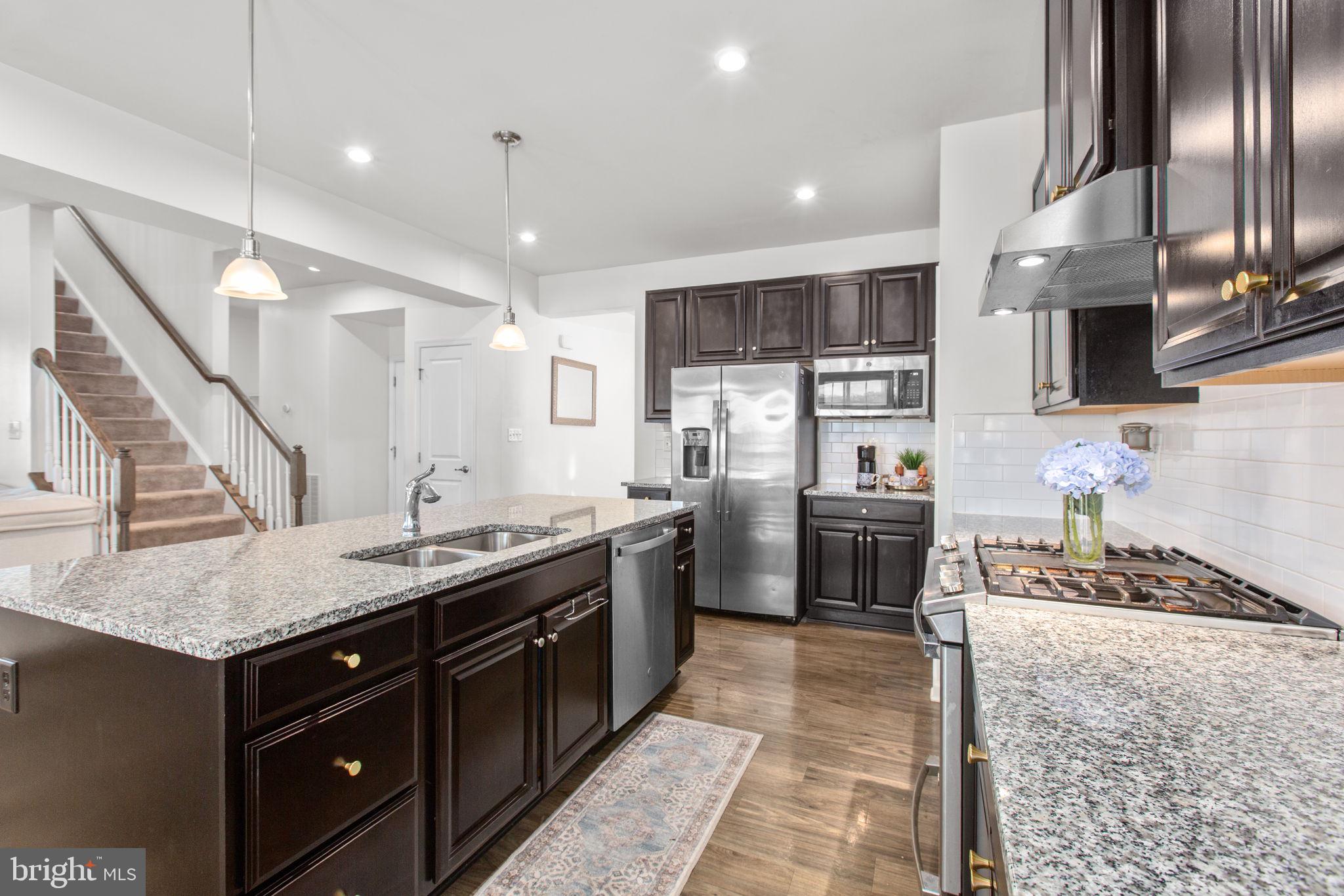 9405 WINTERCHASE COURT