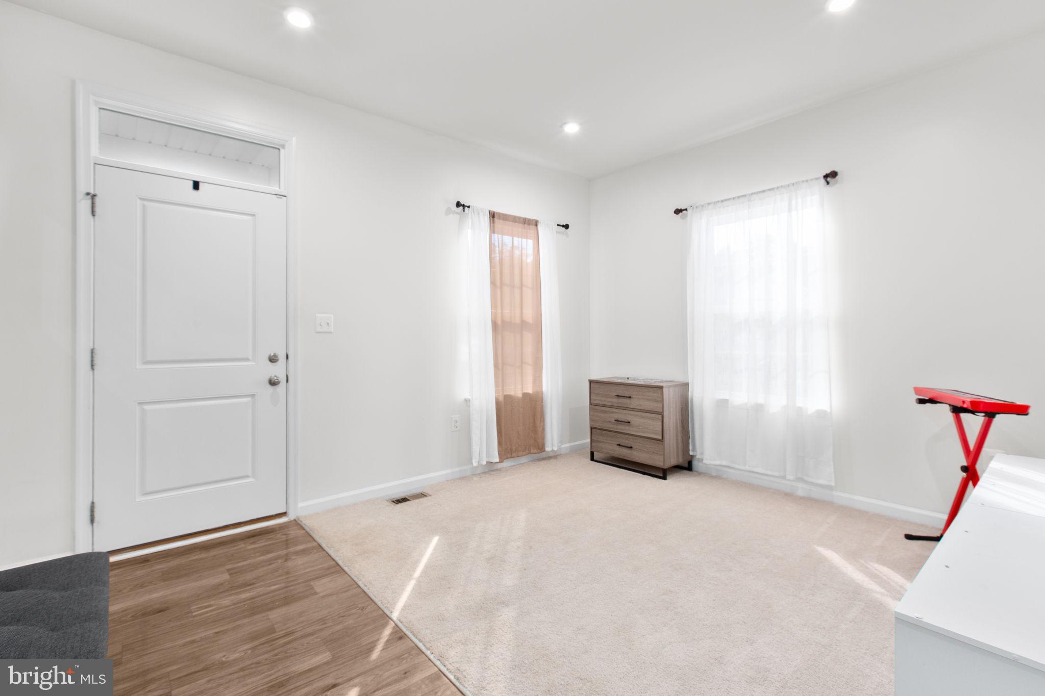 9405 WINTERCHASE COURT