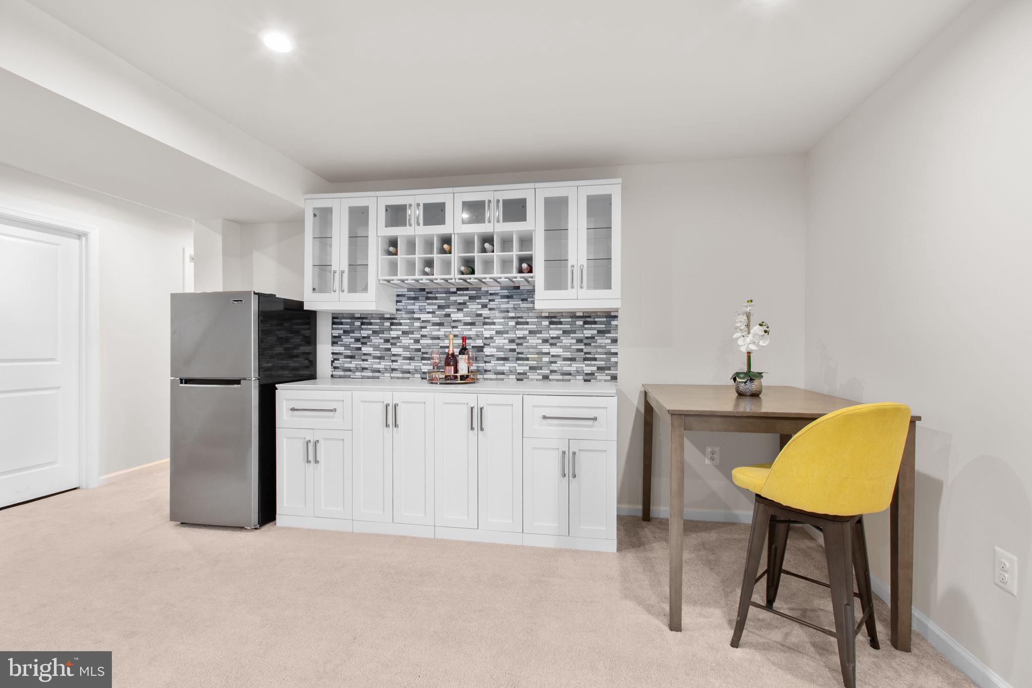 9405 WINTERCHASE COURT