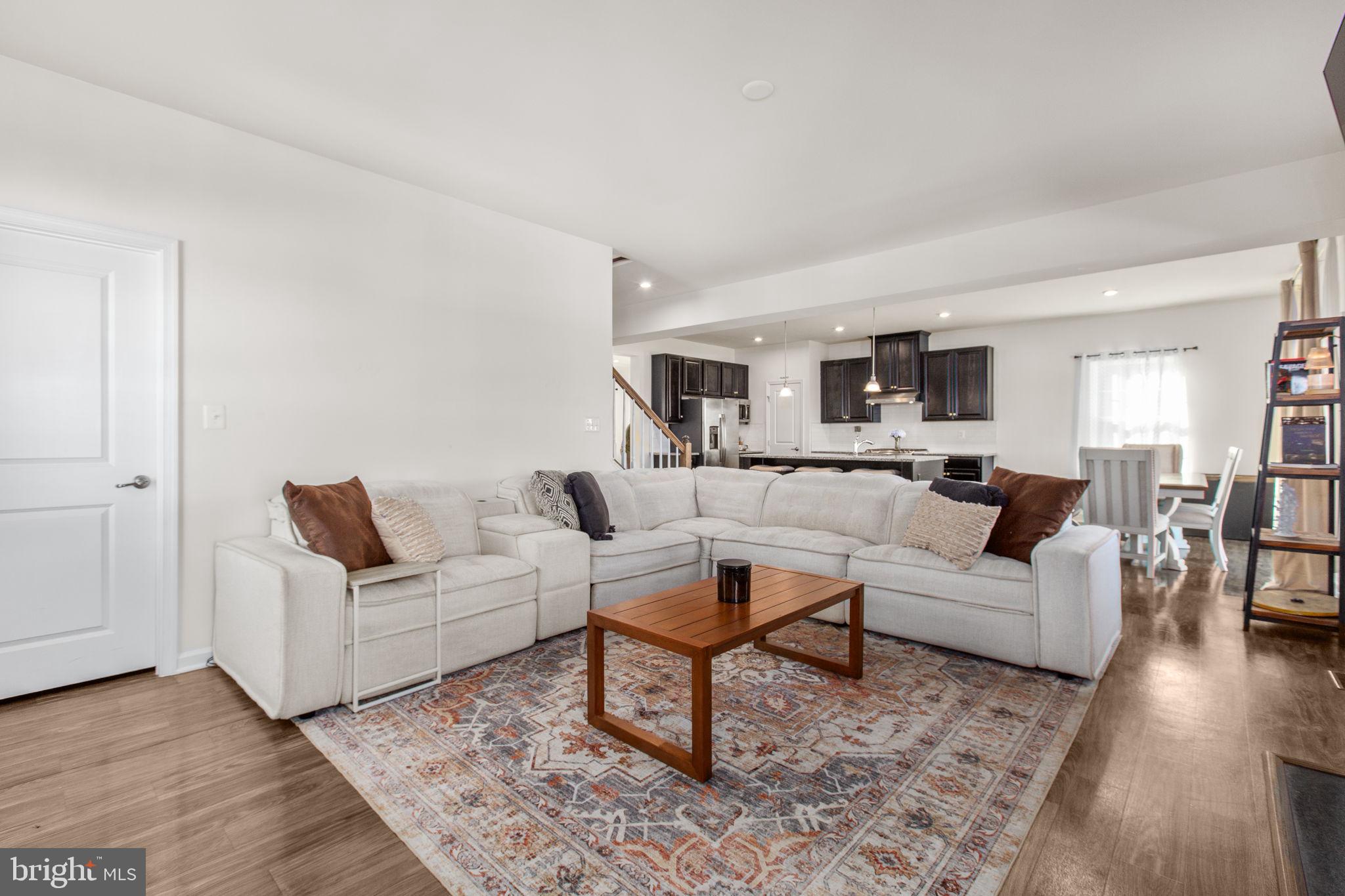 9405 WINTERCHASE COURT