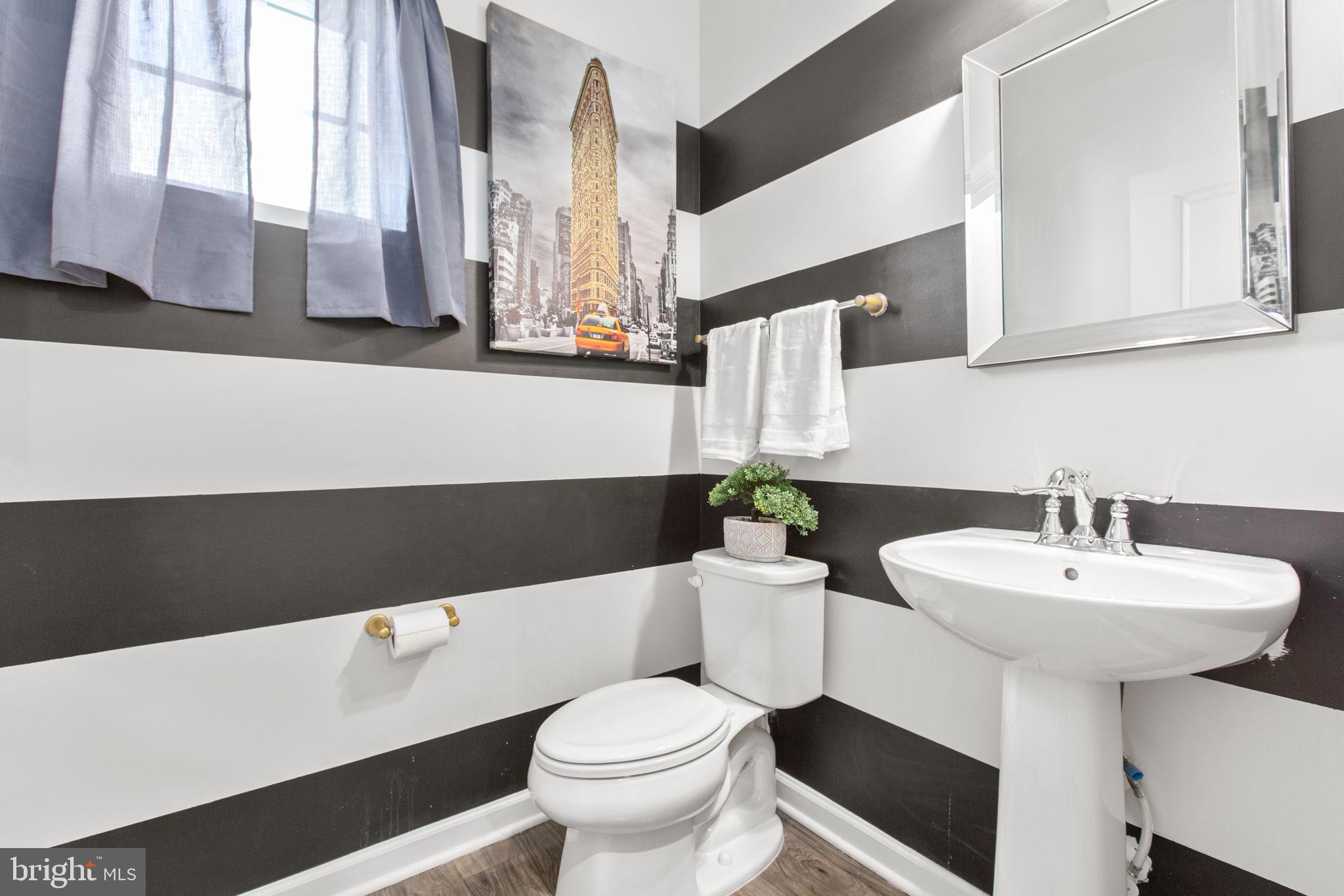 9405 WINTERCHASE COURT