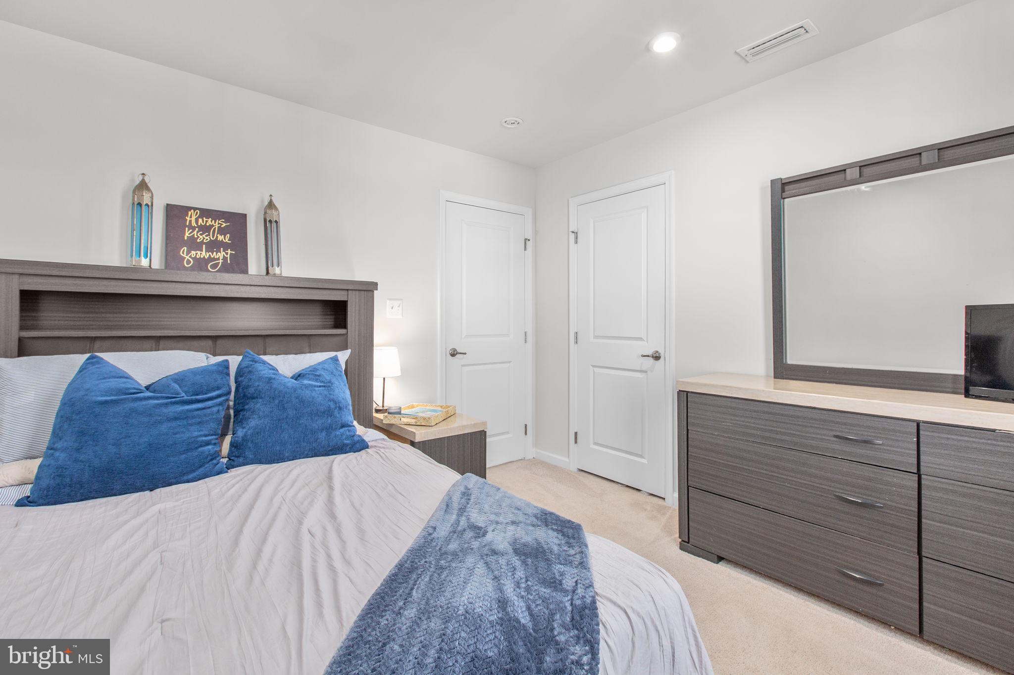 9405 WINTERCHASE COURT