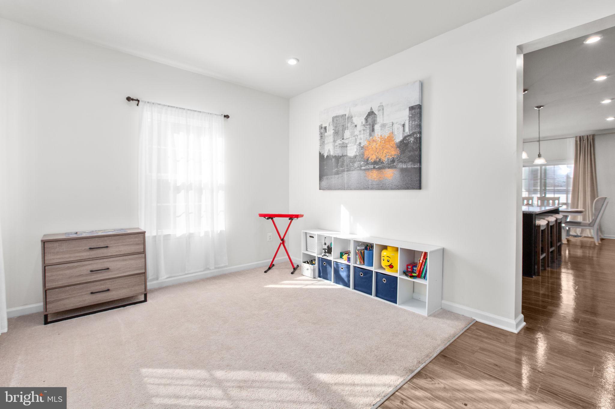 9405 WINTERCHASE COURT