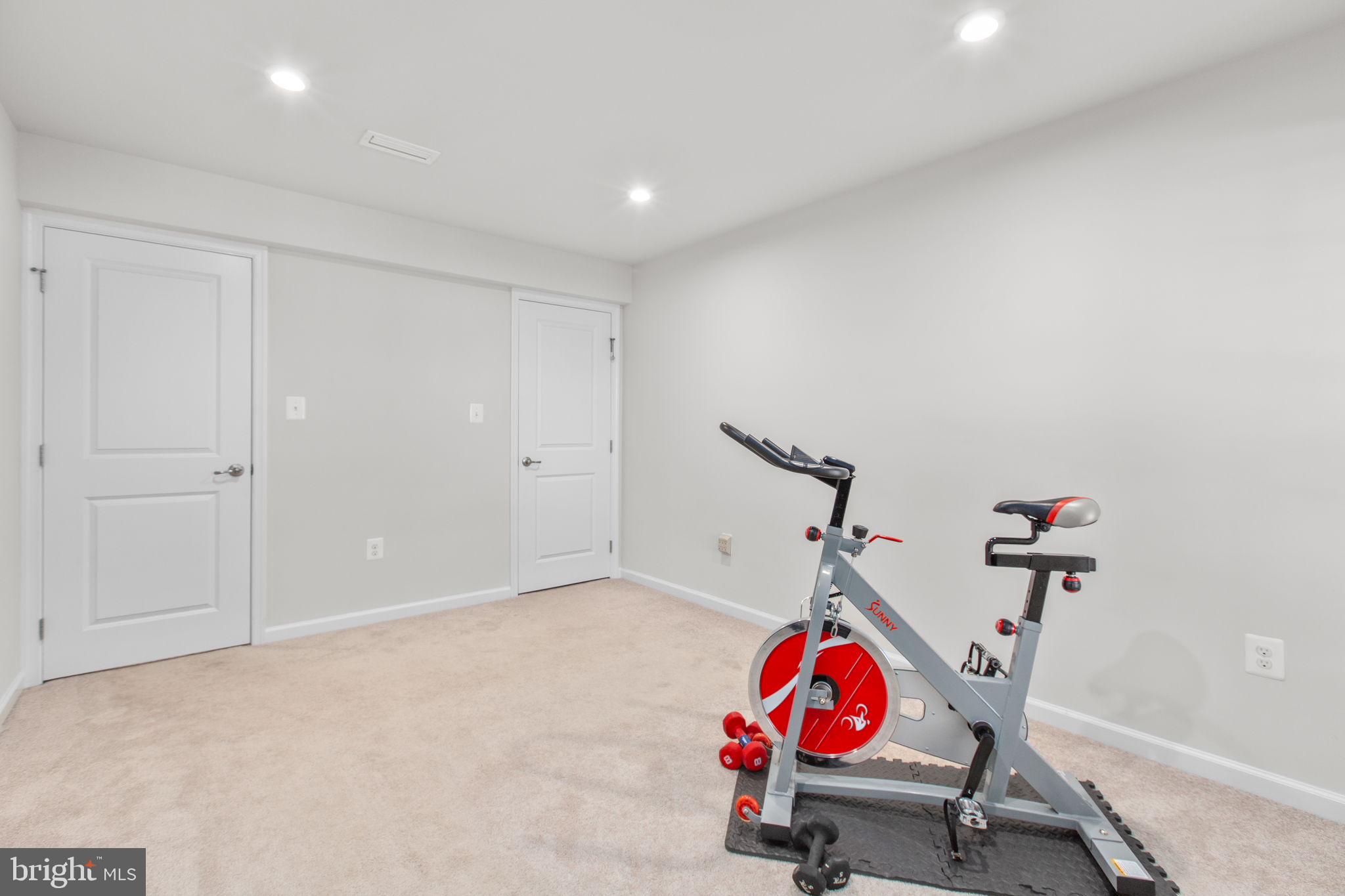 9405 WINTERCHASE COURT