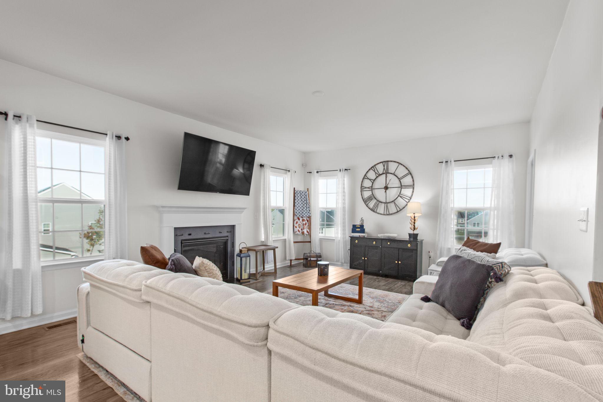 9405 WINTERCHASE COURT