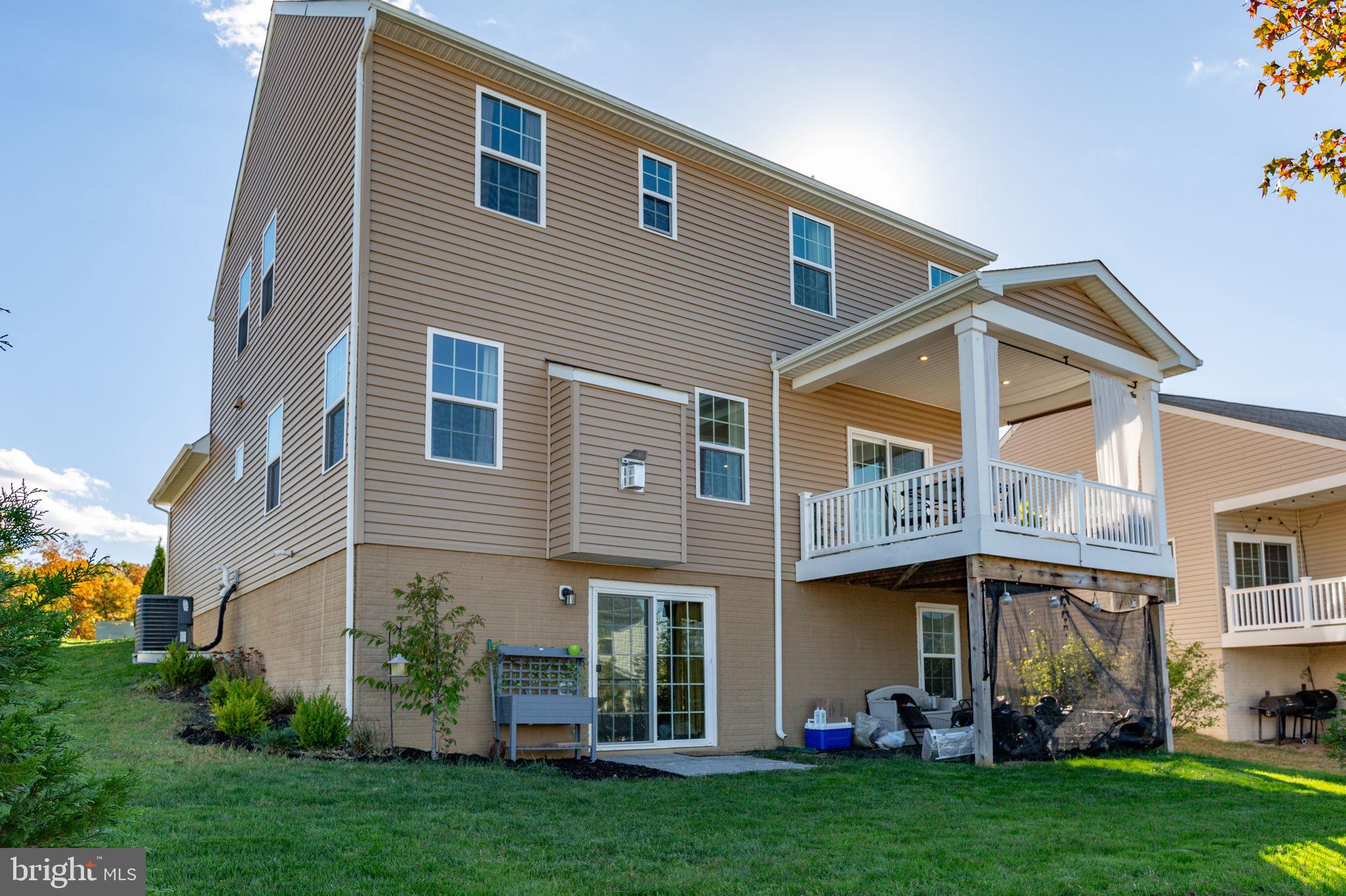 9405 WINTERCHASE COURT