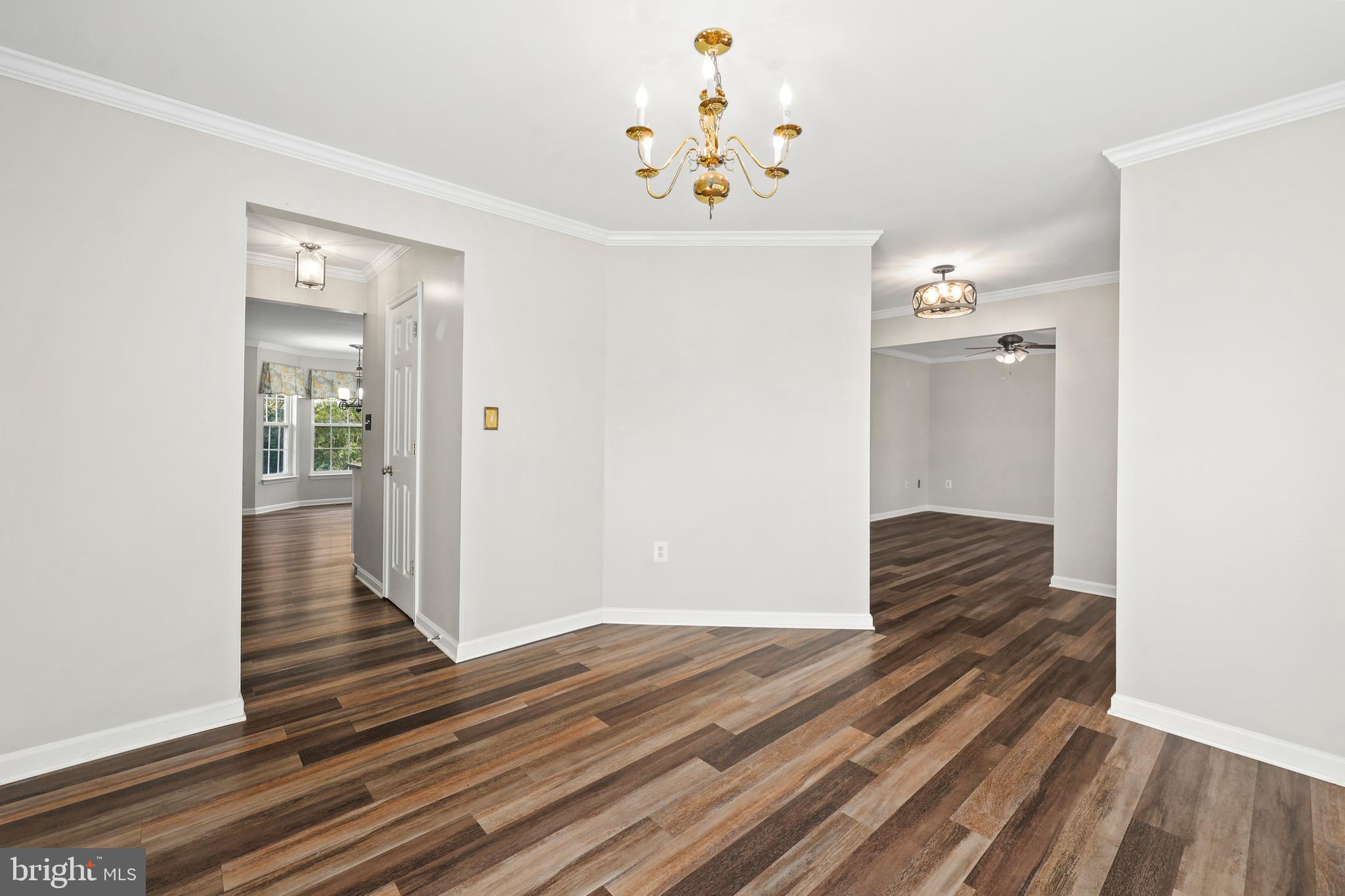 6803 ROBNEL COURT