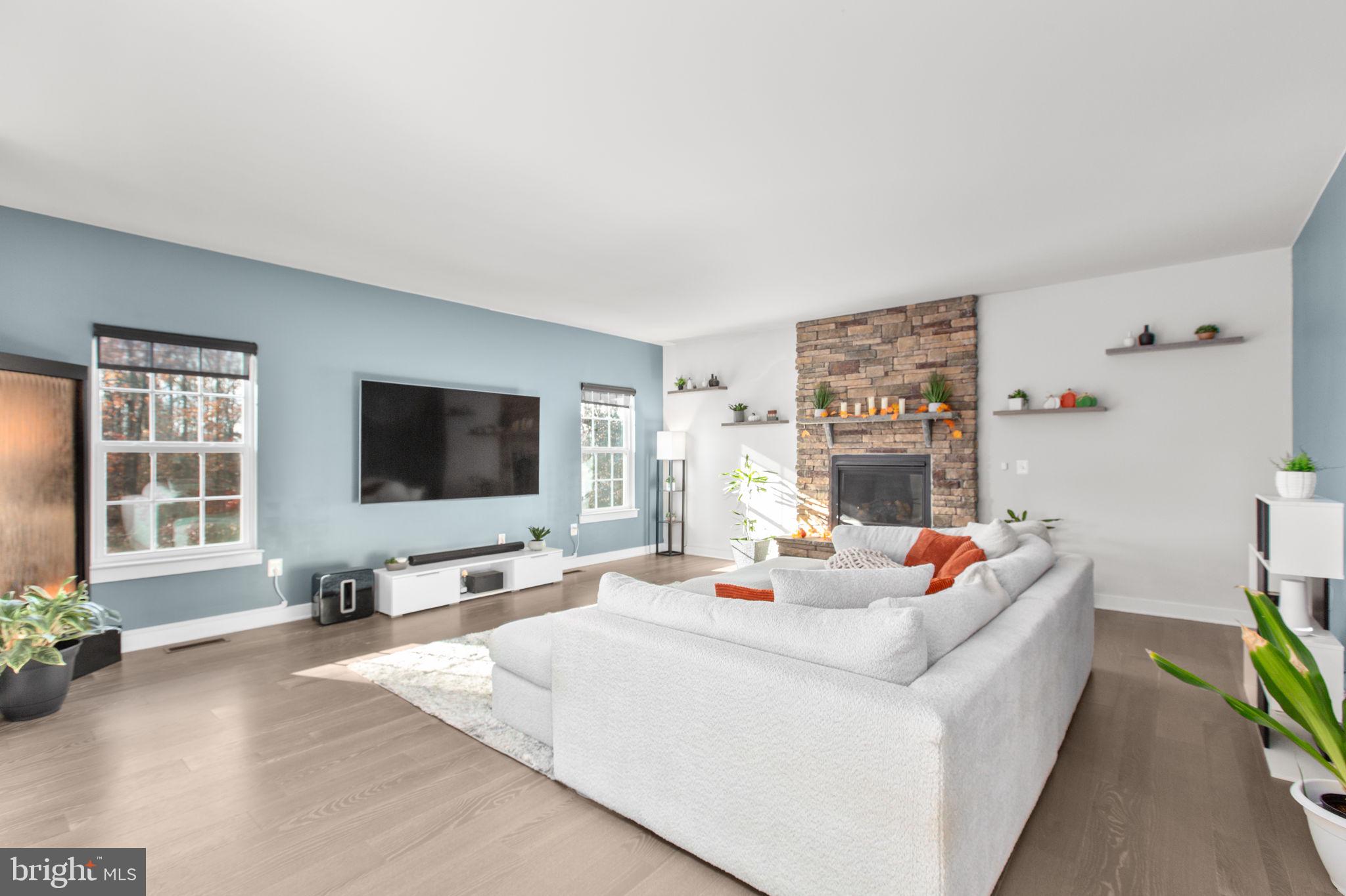 12301 FAWN LAKE PARKWAY