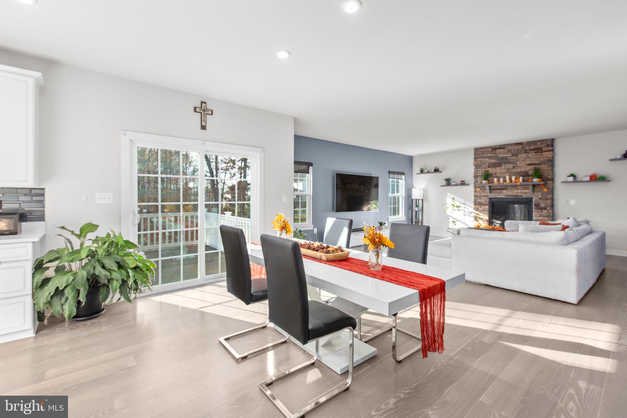 12301 FAWN LAKE PARKWAY