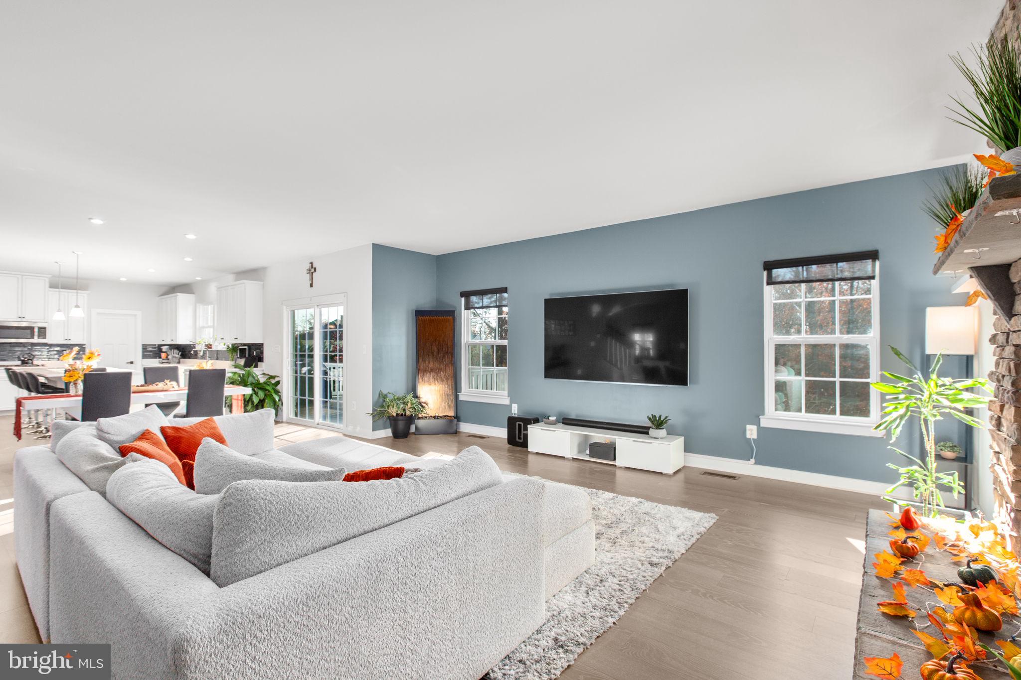 12301 FAWN LAKE PARKWAY