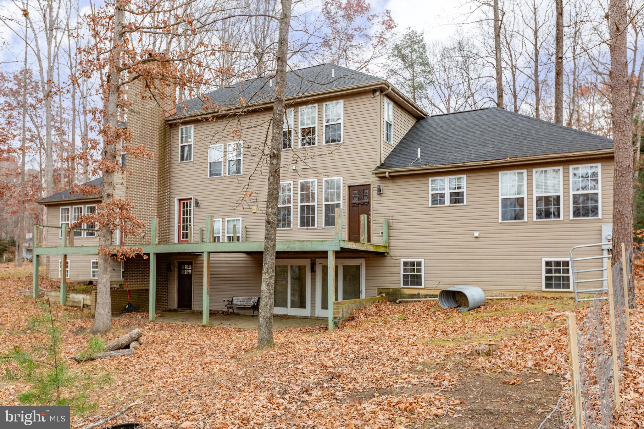 7905 E ROBERT E LEE COURT