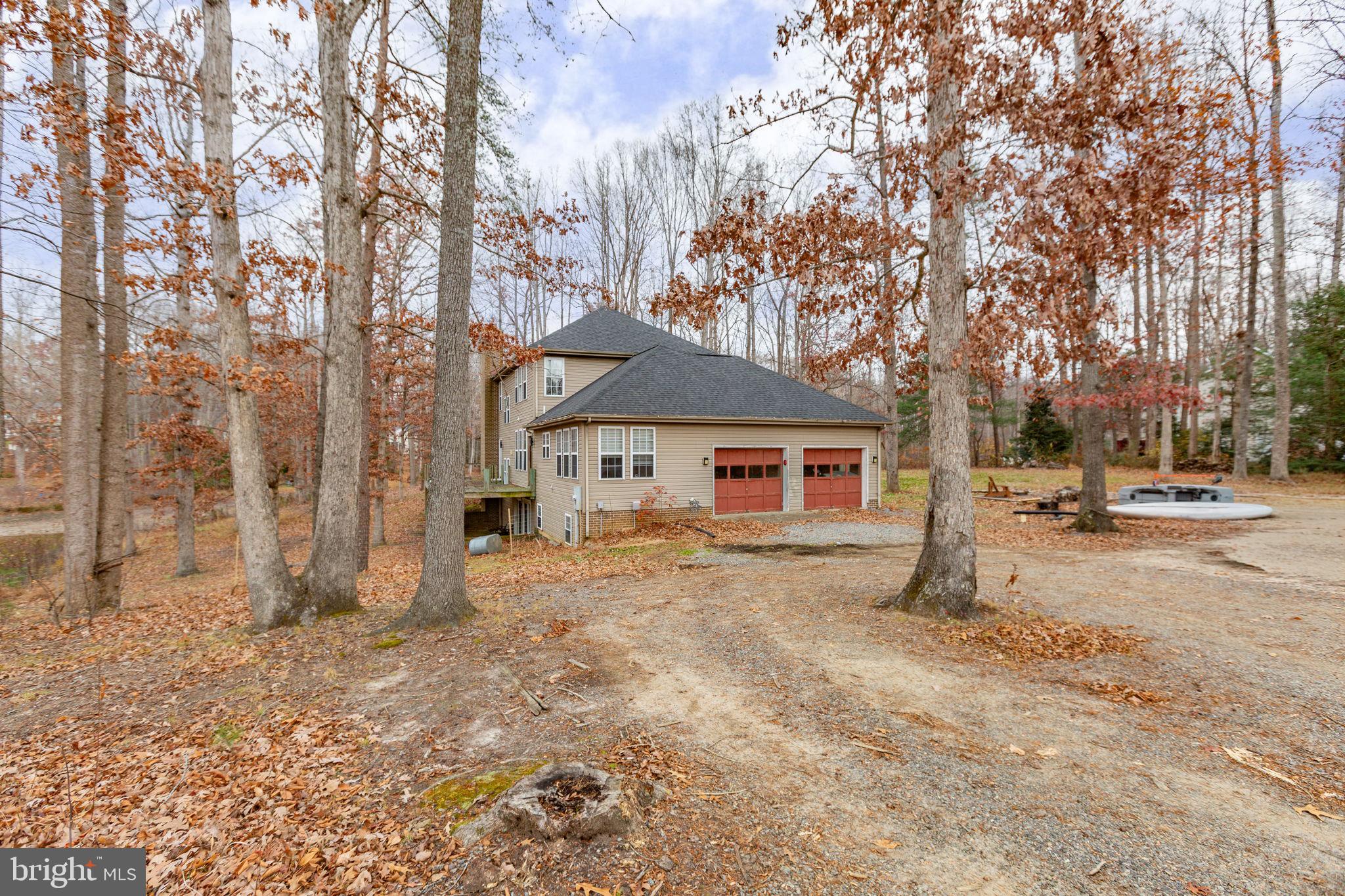 7905 E ROBERT E LEE COURT