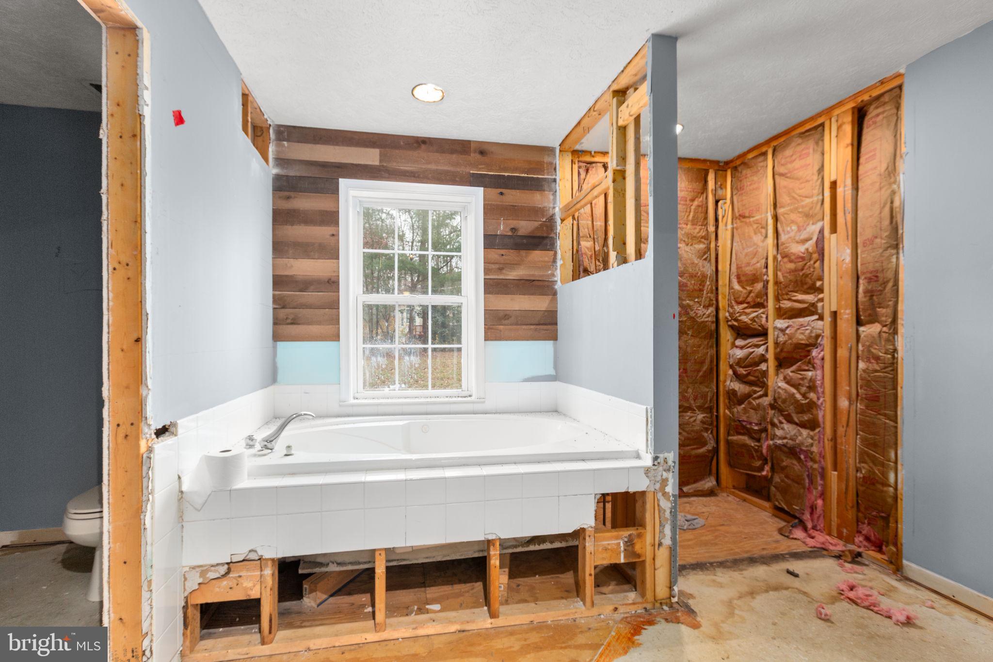 7905 E ROBERT E LEE COURT