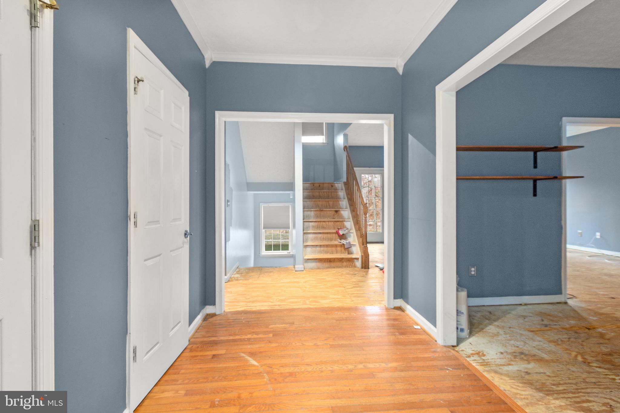 7905 E ROBERT E LEE COURT