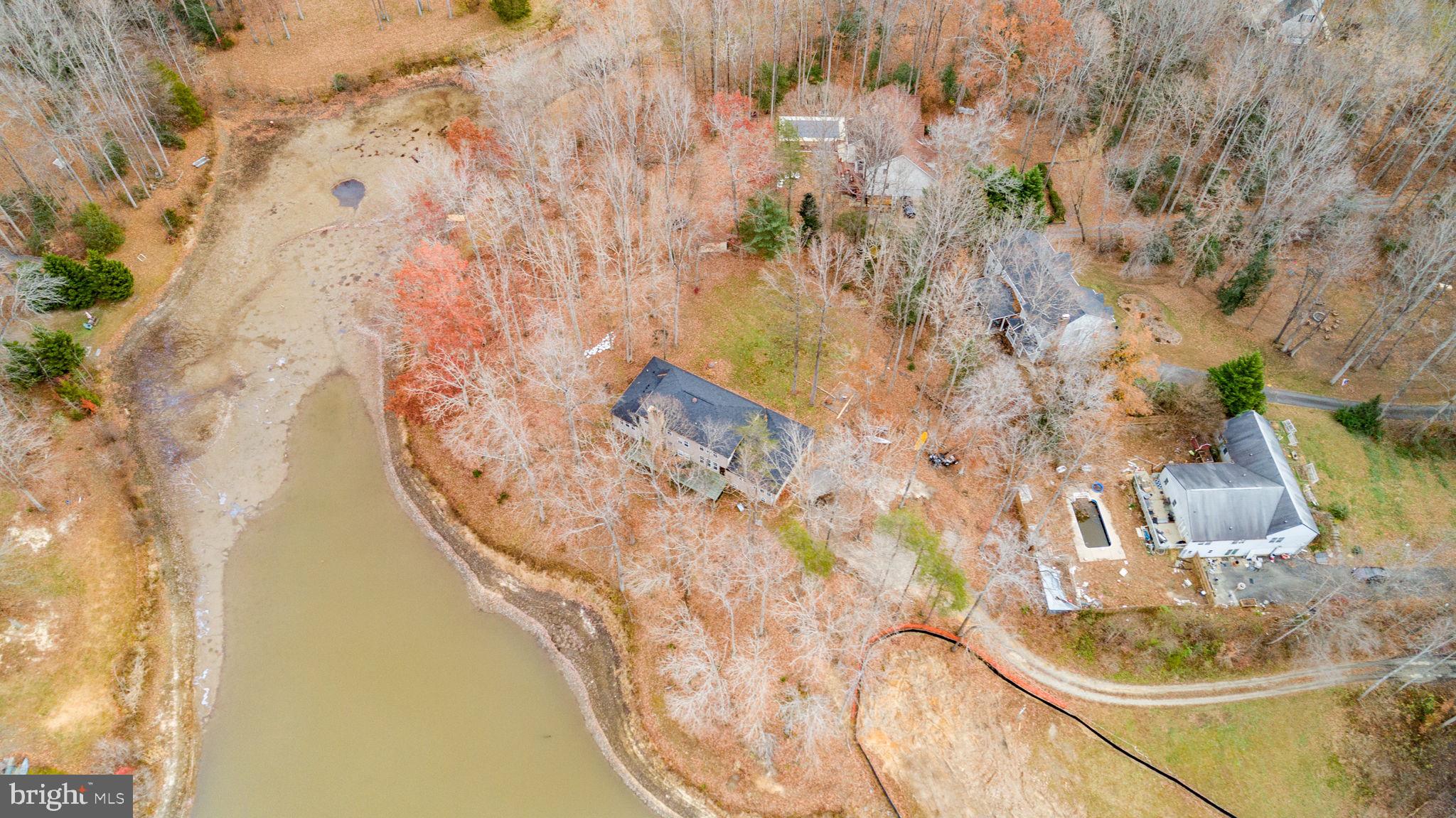 7905 E ROBERT E LEE COURT