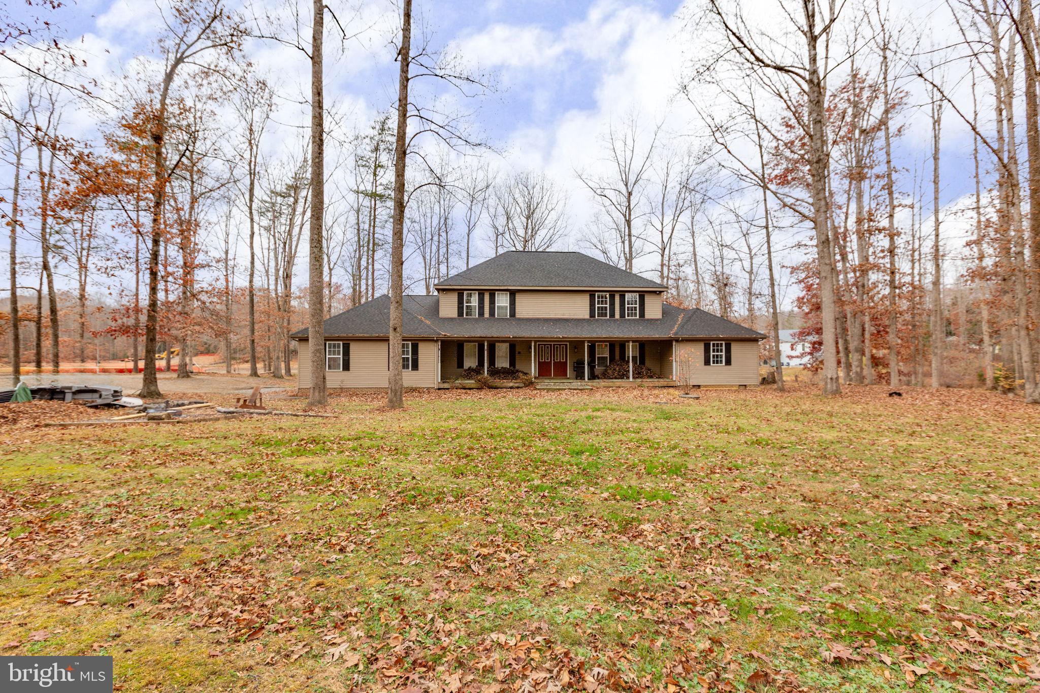 7905 E ROBERT E LEE COURT