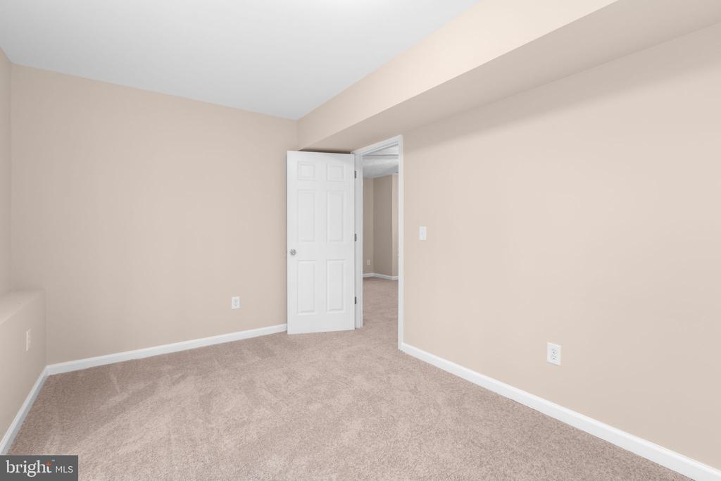 10421 CHESTERWOOD DRIVE