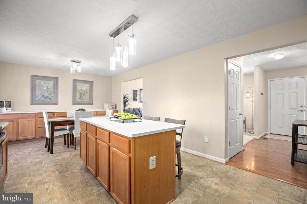 6109 SUNNY MEADOWS DRIVE